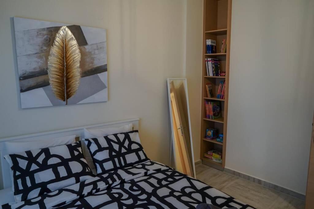 Modern Apartment In The City Center Ioannina Luaran gambar