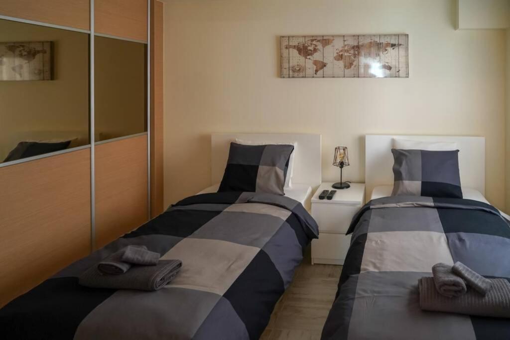 Modern Apartment In The City Center Ioannina Luaran gambar